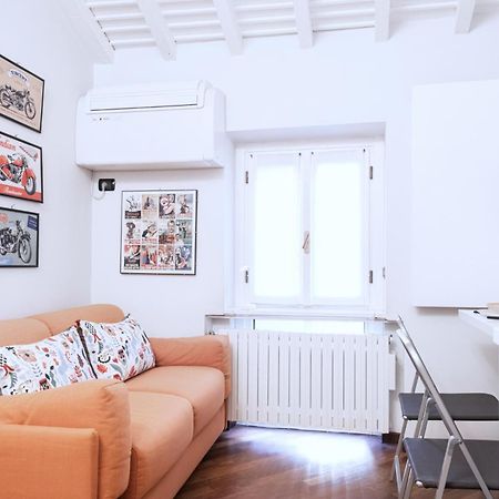Easylife - Delizioso Monolocale In Brera/Duomo Apartment Milan Bagian luar foto